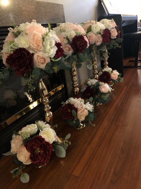 Reception Table Decor 6