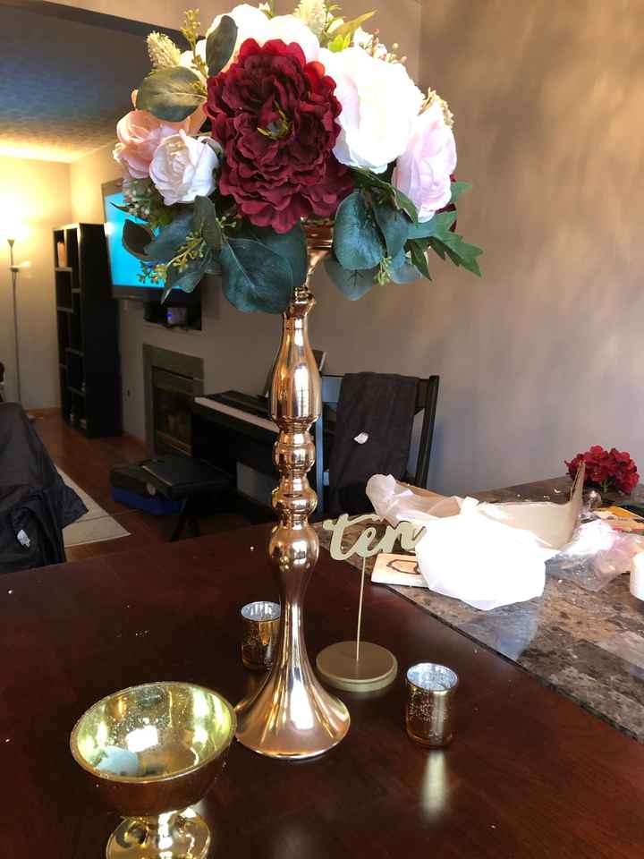 Does it look funny if the centerpieces are different colors? - 1