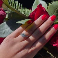 Brides of 2022! Show us your ring! - 1