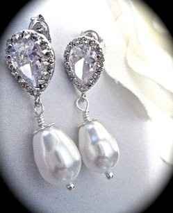 Wedding jewelry for the accessory challenged! A little help? :-)