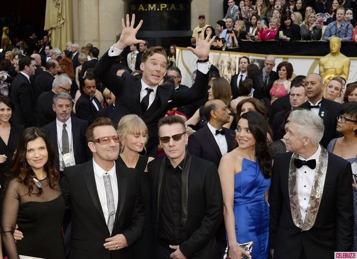 DROPPING OFF THOSE SPECIAL INVITATIONS :-)