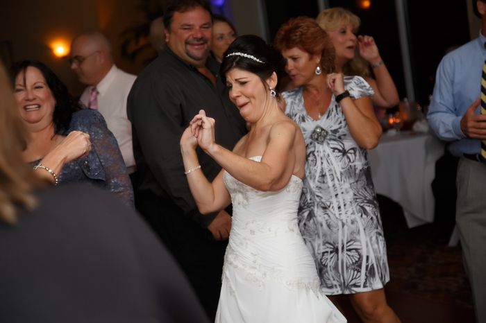 Who's got the dance moves now? Gamecock Mrs?