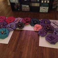 Flower/tulle backdrop Help!