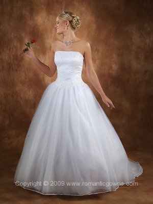 post your wedding  dress pic thanks.