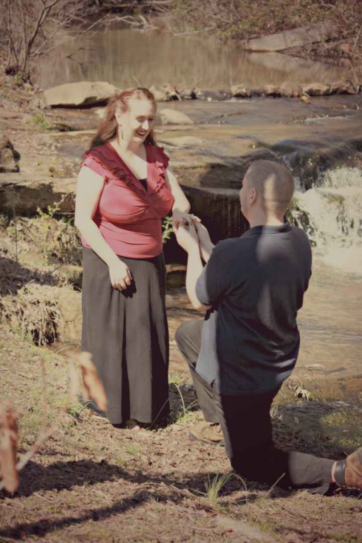 Engagement pictures are finally back!