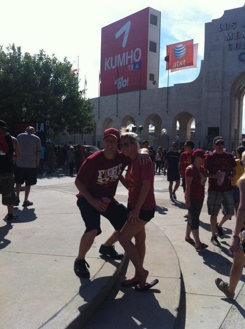 Post Your Favorite Picture of You and Your Fiance/Fiancee!