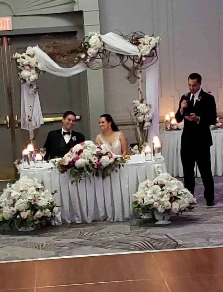 Sweet heart table with arch