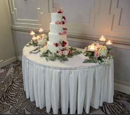 Cake table with flowers