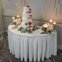 Cake table with flowers