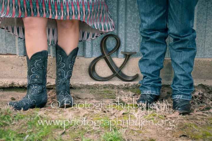 Show me your engagement photos!! :)