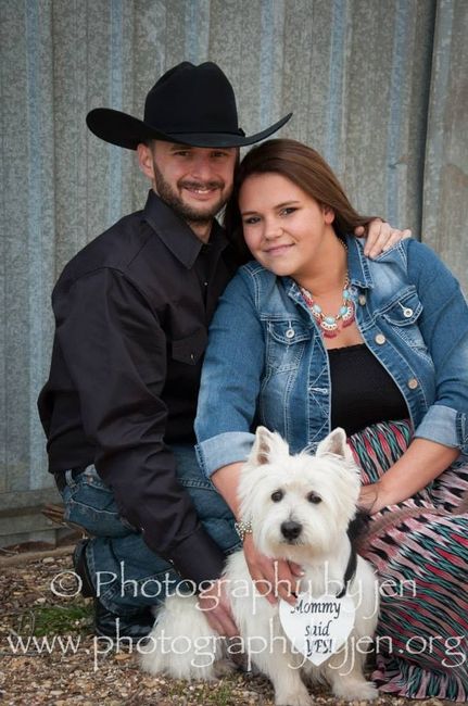 Show me your engagement photos!! :)