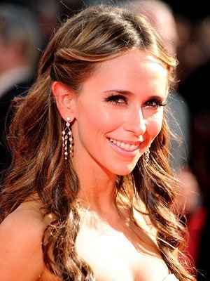 Anyone wearing/wore their hair down??