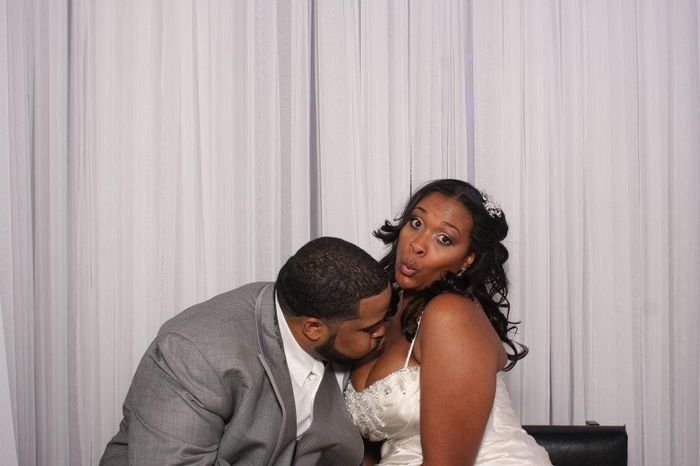 Married Ladies:  Lets help the Brides to Be...(spin-off of wedding regrets)