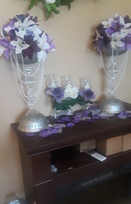 Who here is DIYing their centerpieces? - 1