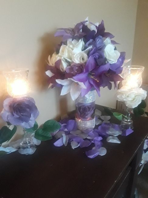 Who here is DIYing their centerpieces? - 2