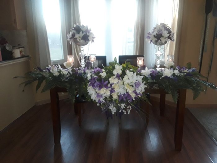 Who here is DIYing their centerpieces? - 2