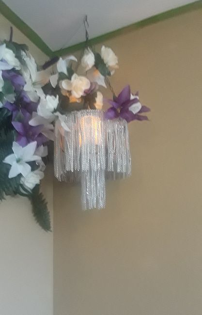 Who here is DIYing their centerpieces? - 5