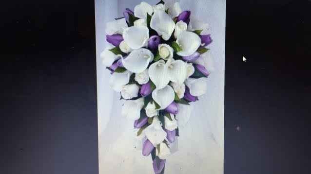 , let's see your wedding bouquet  ladies!!