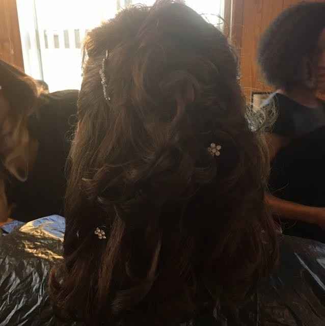 Let's see your wedding hair!