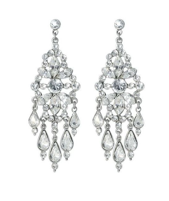 Earrings! Lemme see em