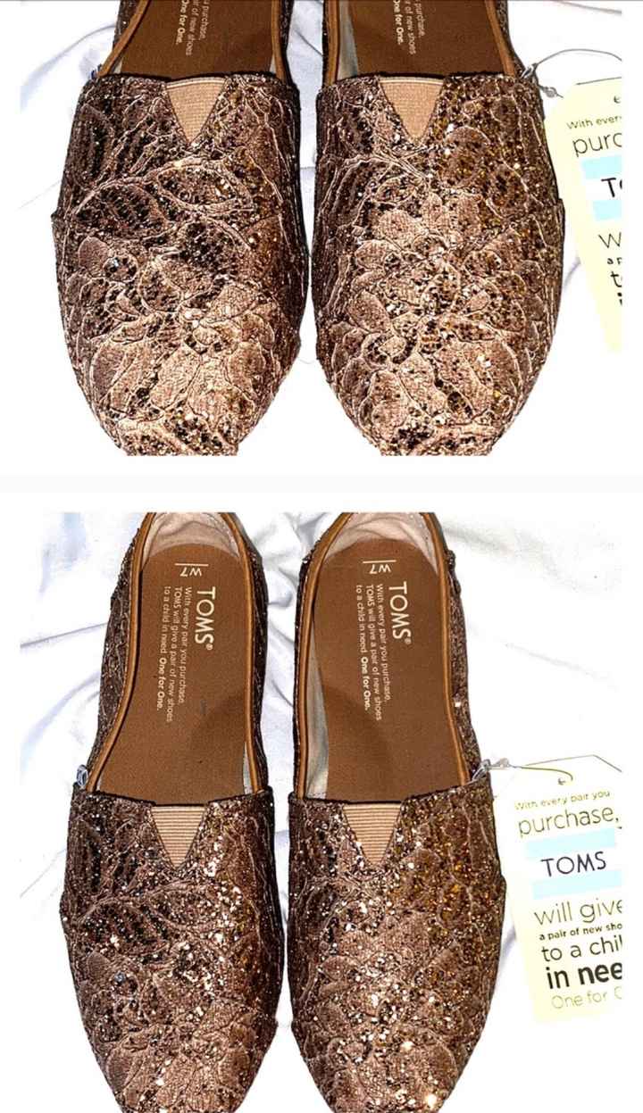 Did any of you wear shoes / converse on your wedding day? - 1