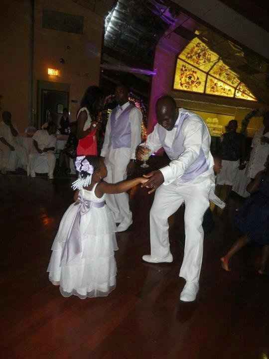 Hi I never really posted much on here but I just wantend to say I'M MARRIED! (PICS)