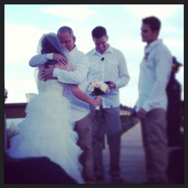 IM BACK AND MARRIED!! MY WEDDING WAS BEYOND PERFECT!! pic heavy.