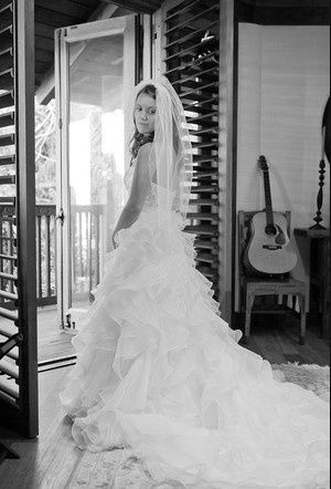 FINALLY received my wedding photos!! **pic heavy: MORE ADDED**