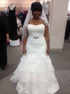 We have dress porn and venue porn....