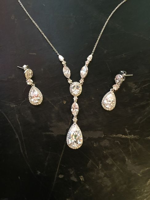 Let's see those wedding jewels!