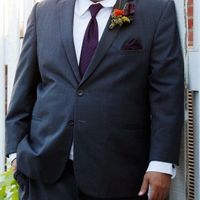 Boutonnieres AND pocket squares?