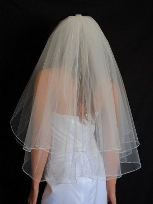 Show me your wedding day accessories