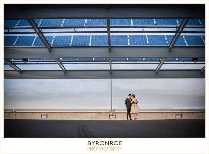 I'm married and have some wedding photos....come see!!