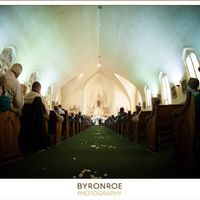 I'm married and have some wedding photos....come see!!