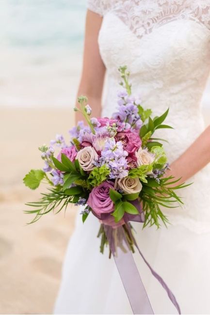 What are good fall colors and flowers to use?