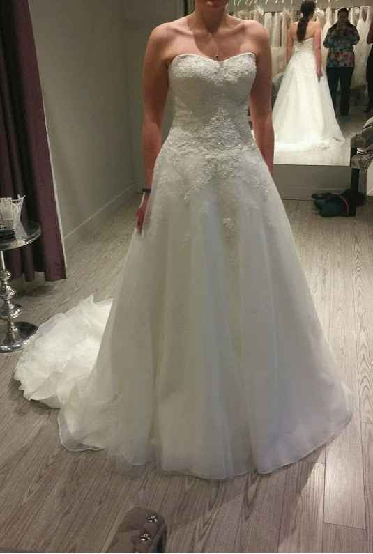 Opinions needed! Necklace or no necklace with my dress?