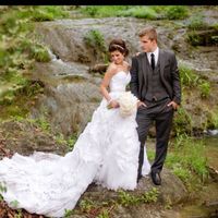 Show me your groom's attire!