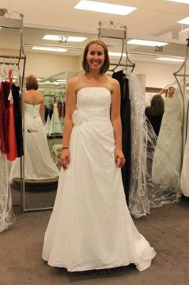 wedding dresses!!! let's see them, ladies!