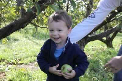 BR: To WW mommies ~ what goes into the baby (and mommy) bag when it's time to go the hospital?