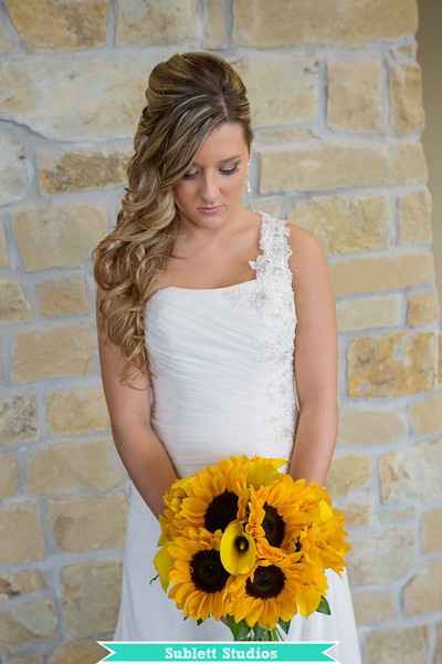 I'm FINALLY back and married (a little late). Pro Pics!!!