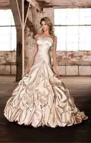 Show us your wedding dress