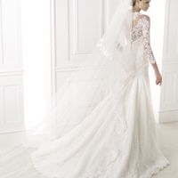 Who designed your dress?