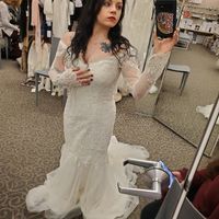 Bought my dress today i loved it but I'm having second thoughts. Need advice to make it more bohemia