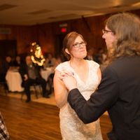 Extremely disappointed with our wedding photos...