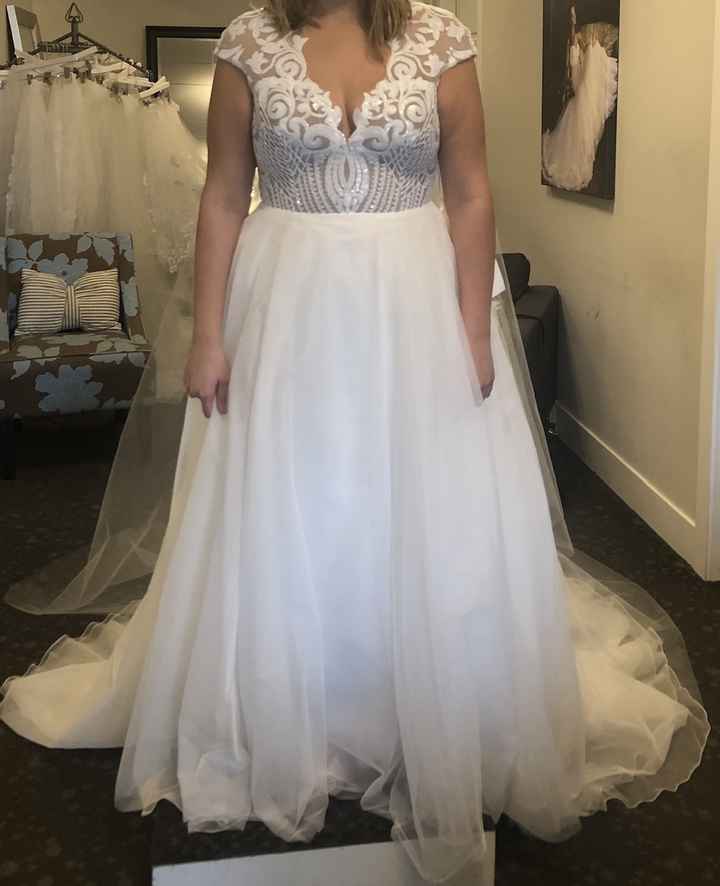 Where to sell an unworn, unaltered designer wedding gown? - 1
