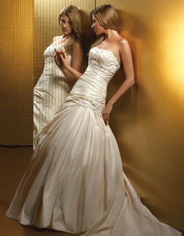 Second hand dress