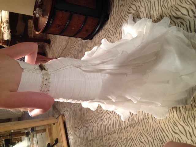 Can i see some dresses?!?!?!?