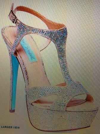 Show me your ... shoes!