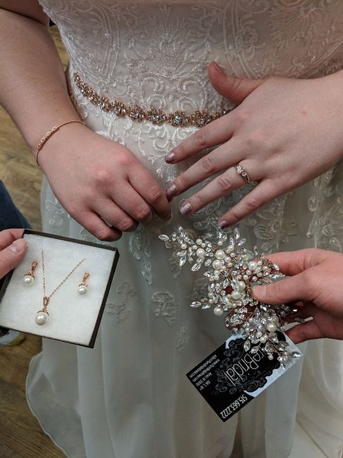 Are we supposed to match the color of the metal of our e-ring to our bridal jewelry? 2