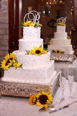 For anyone who plans on using or has used sunflower bouquets.. Can I see yours? *PICS*